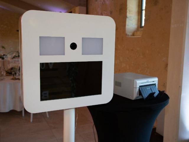 Réalisation AUTHENTIQUE EVENT  location borne photobouth avec tirage photo 
